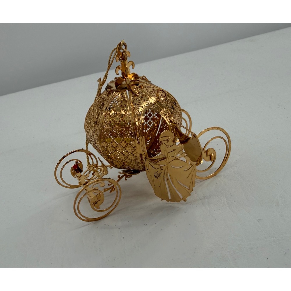 Disney Danbury Mint Cinderella Pumpkin Carriage Ornament Gold Tone Filigree